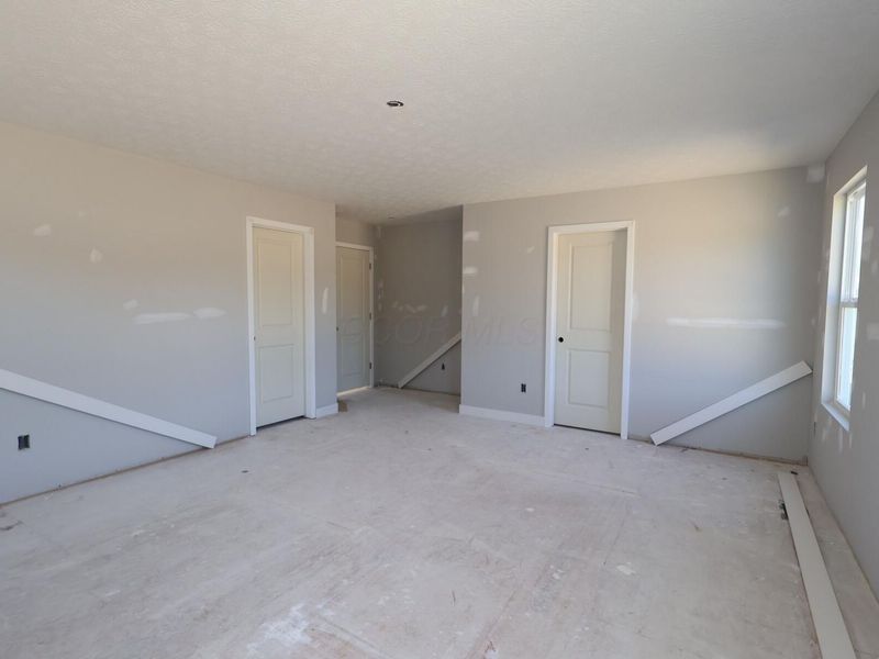 538 Creekside Loop S, Pataskala, OH 43062 Photo 8
