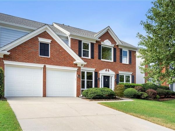2420 Greyhurst Way SW, Smyrna, GA 30082