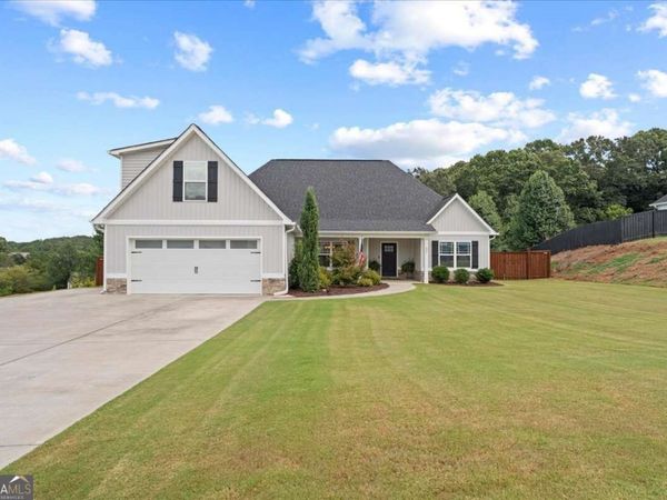 235 Willow Haven Street SE, Calhoun, GA 30701