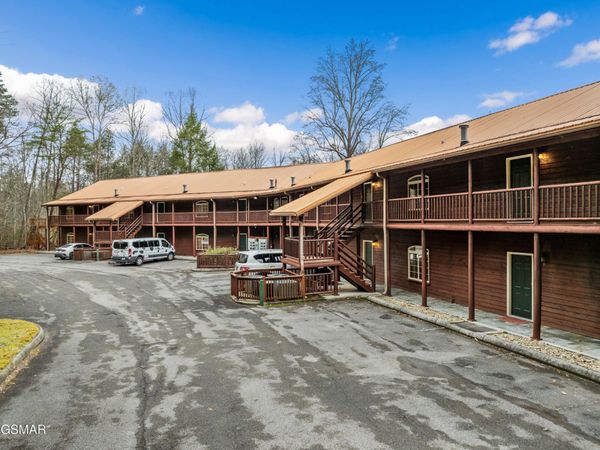 206 Forrest Loop Way , Unit 15, Gatlinburg, TN 37738