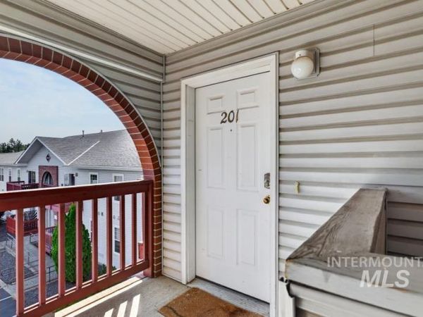 1475 Northwood #201, Moscow, ID 83843