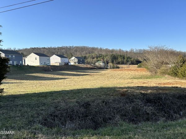 52 Milldale Road , Unit 5R-2, Dandridge, TN 37725