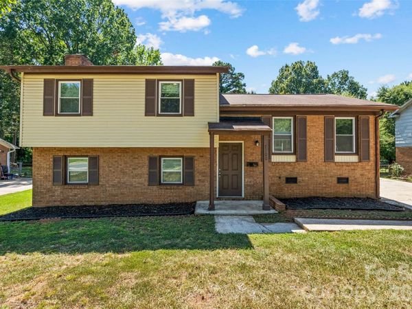 7100 Covecreek Drive, Charlotte, NC 28215