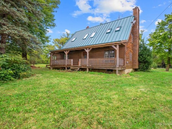 3104 Route 176 , Prairie Grove, IL 60012