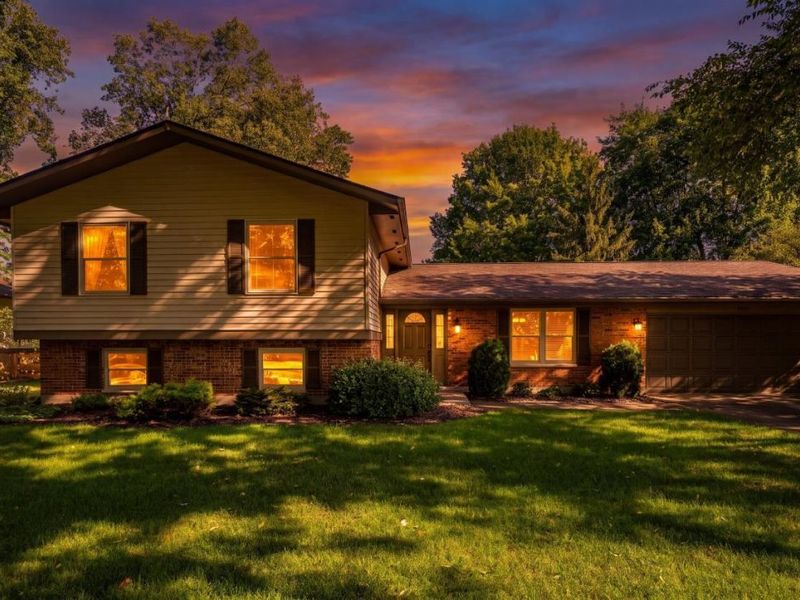 8972 Deep Forest Lane, Washington Township, OH 45458 Photo 2