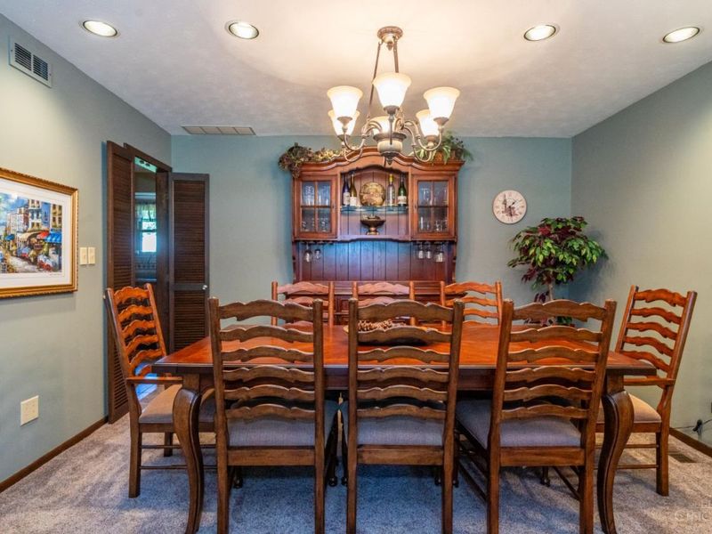 8972 Deep Forest Lane, Washington Township, OH 45458 Photo 5