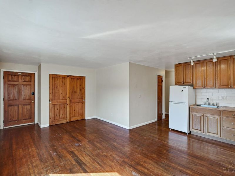 6496 Spruce Street, Elmwood Place, OH 45216 Photo 13