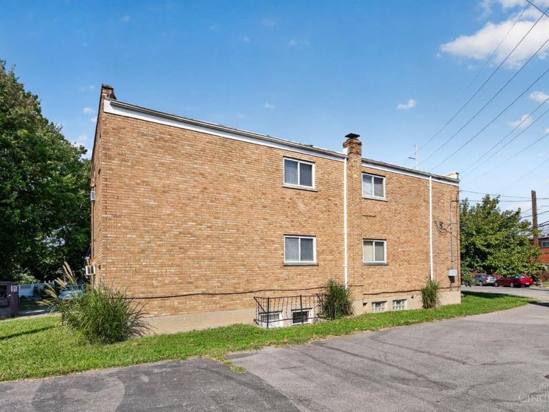 6496 Spruce Street, Elmwood Place, OH 45216 Photo 6