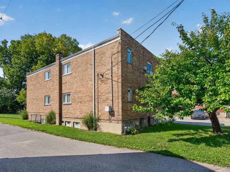 6496 Spruce Street, Elmwood Place, OH 45216 Photo 7