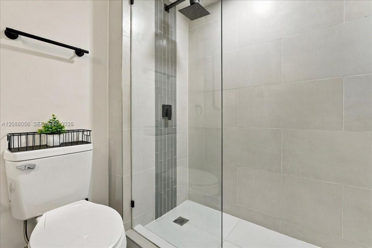 4310 NW 79th Ave, Unit 2B, Doral, FL 33166 Photo