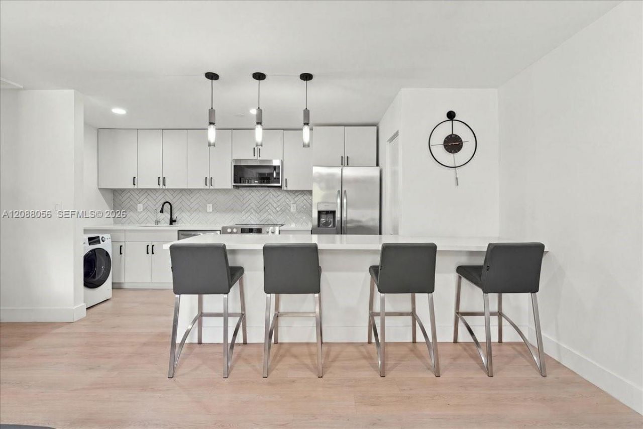 4310 NW 79th Ave, Unit 2B, Doral, FL 33166 Photo