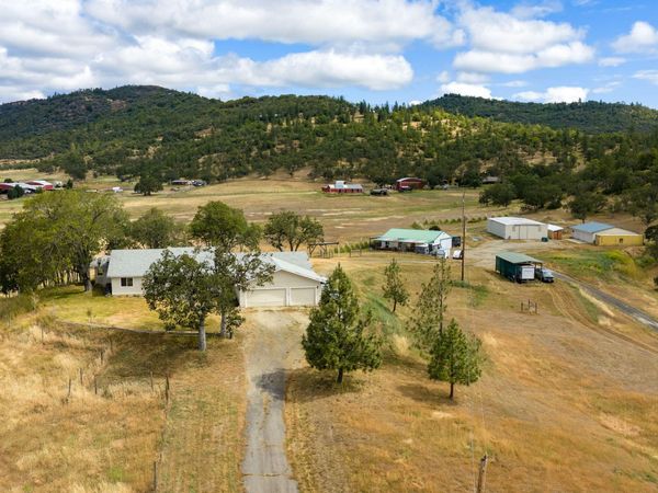4272 Beagle Road, White City, OR 97503