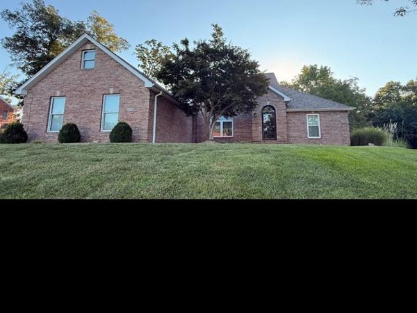 1110 Trailridge Drive, Jackson, MO 63755