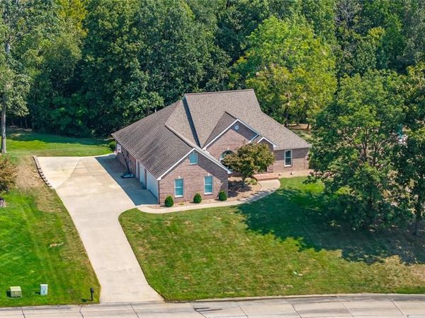 1110 Trailridge Drive, Jackson, MO 63755