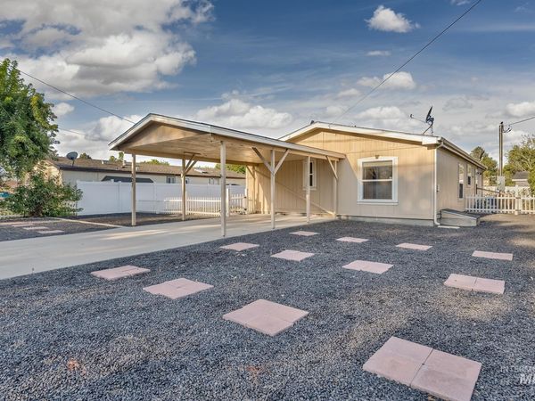 1807 Allen Ave., Fruitland, ID 83619