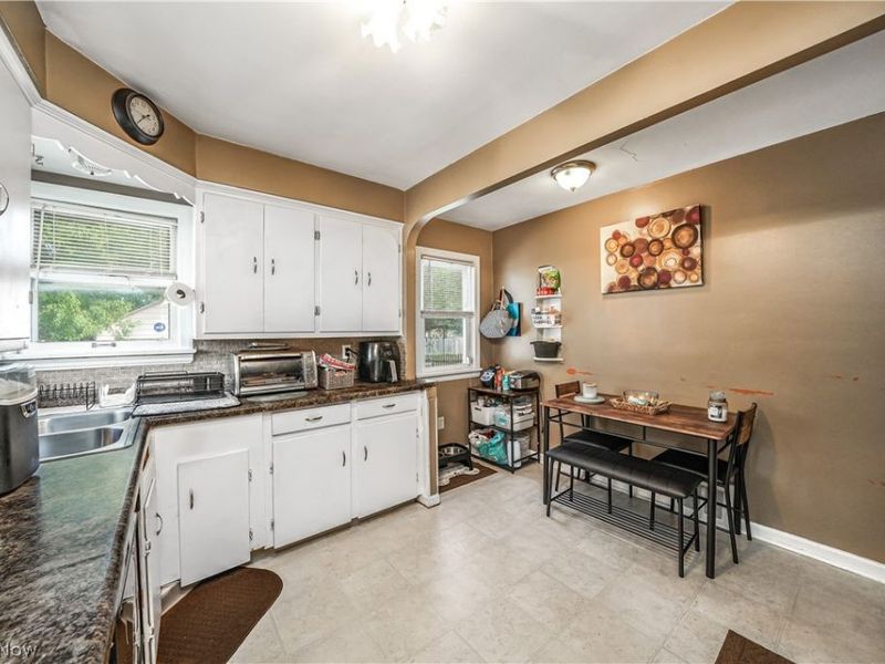 14611 Krems Avenue, Maple Heights, OH 44137 Photo 7