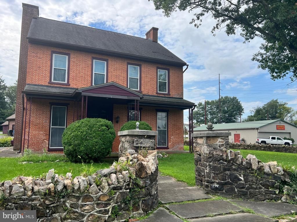 3985 LOCUST GROVE ROAD , COLUMBIA, PA 17512