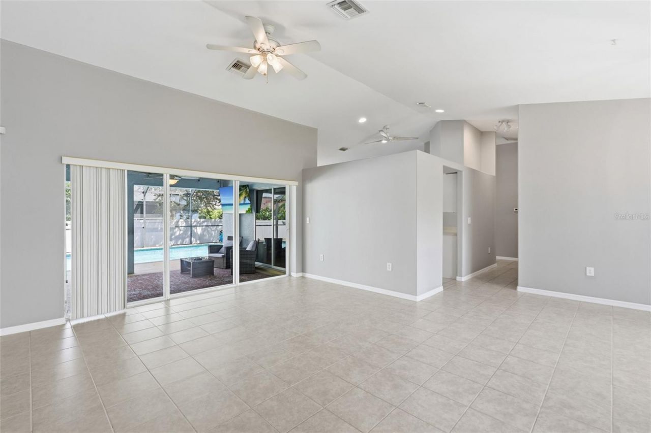 413 NW 17th Place, Cape Coral, FL 33993 Photo