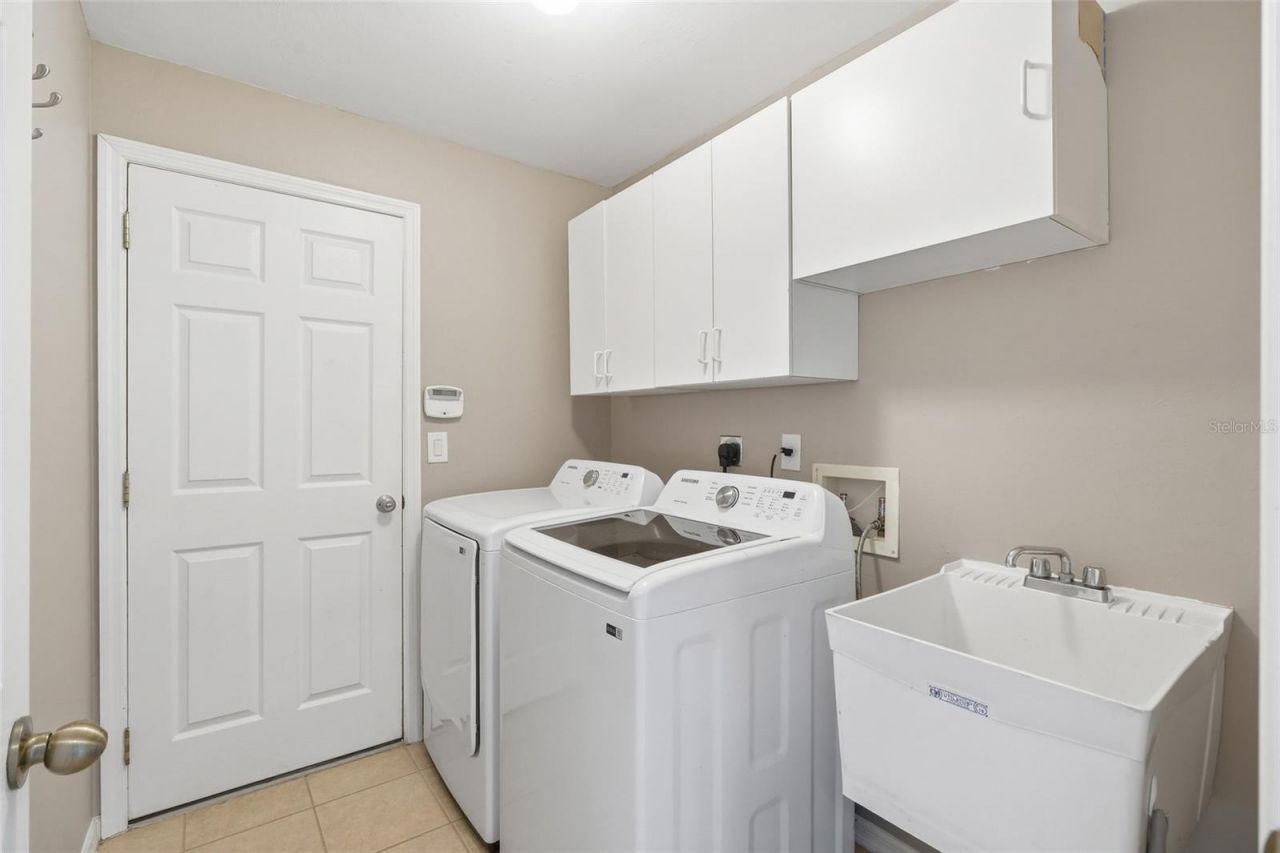 413 NW 17th Place, Cape Coral, FL 33993 Photo