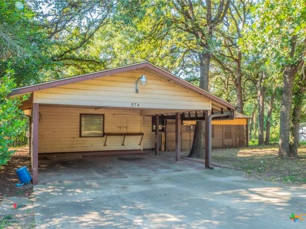 574 Oaklawn Drive, Rockdale, TX 76567