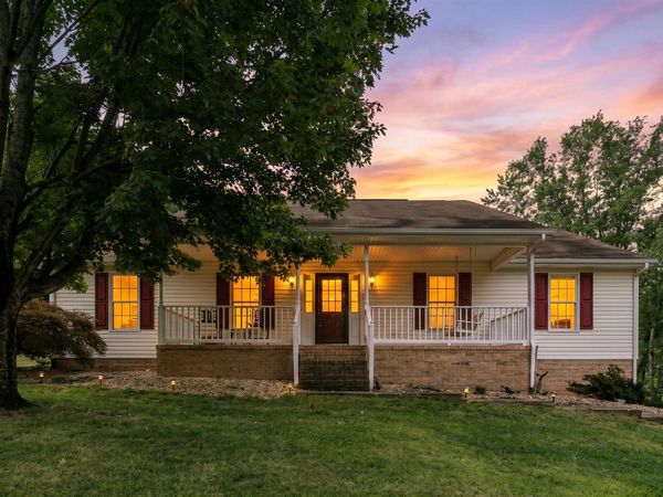 30 LOST POND CT, FISHERSVILLE, VA 22939