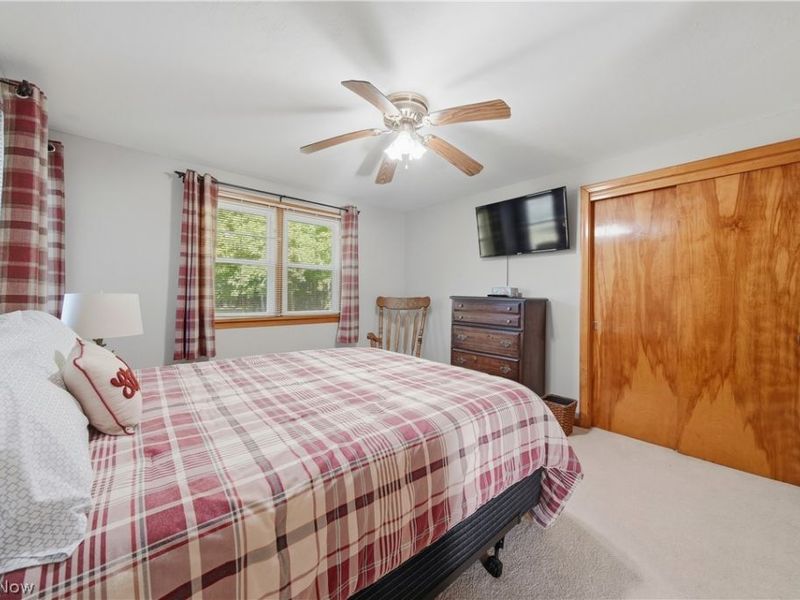 1687 Mount Pleasant Street NE, Canton, OH 44721 Photo 11