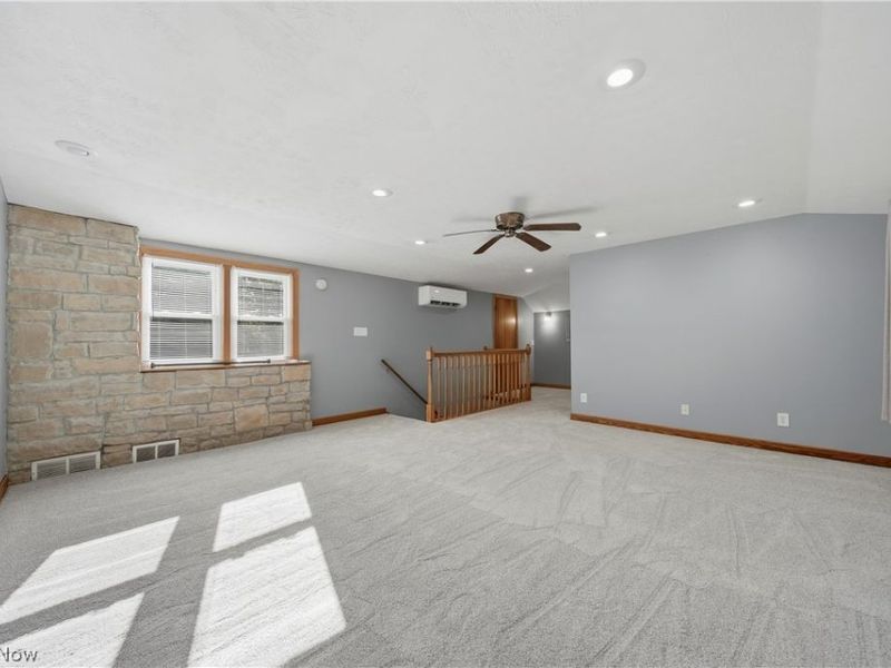 1687 Mount Pleasant Street NE, Canton, OH 44721 Photo 13