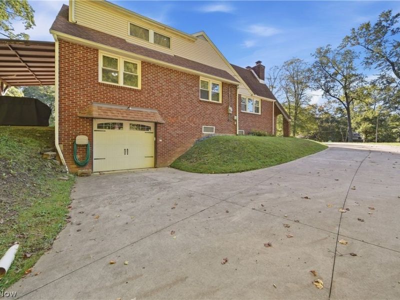 1687 Mount Pleasant Street NE, Canton, OH 44721 Photo 19