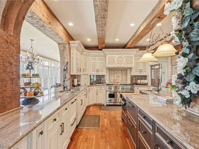809 Village Trails , Gates Mills, OH 44040 Photo 6