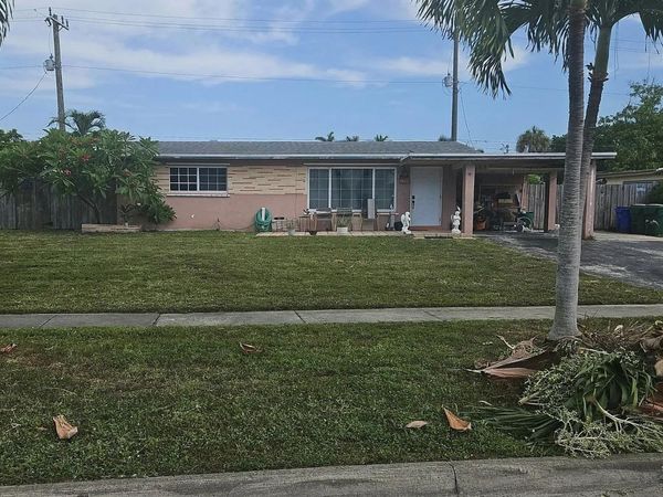 1533 W River Drive , Other Florida, FL 33063