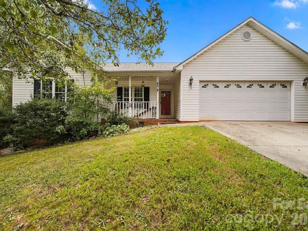 4917 Pond Court, Conover, NC 28613