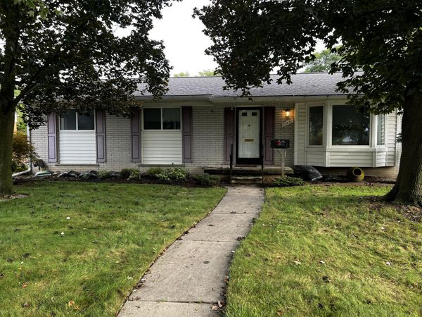 29821 Mason Street, Livonia, MI 48154