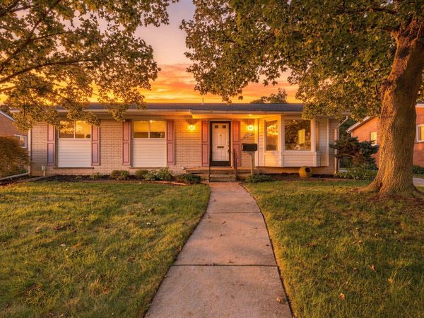 29821 Mason Street, Livonia, MI 48154