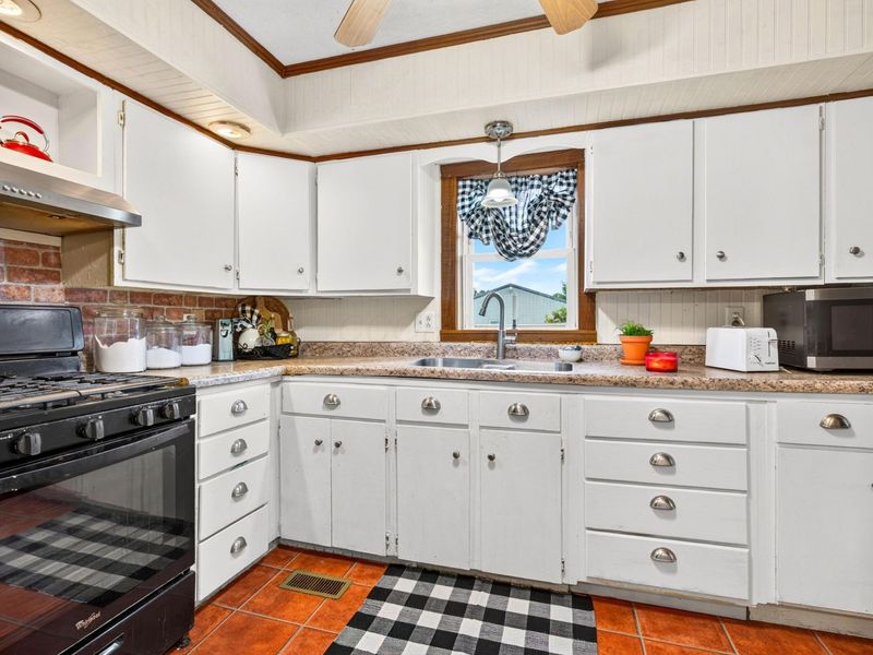 63718 US Highway 50, McArthur, OH 45651 Photo 26