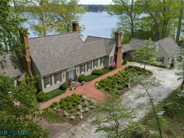 1741 Wilton Creek Road , Hartfield, VA 23071