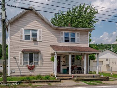 16 W Luzerne Avenue, Larksville, PA 18704