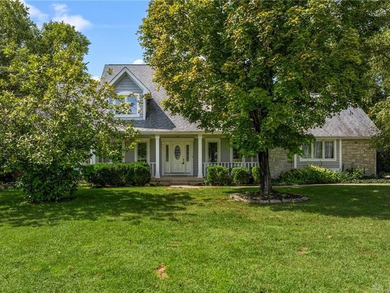 1161 Orchard Run Drive, Lebanon, OH 45036 Photo 2