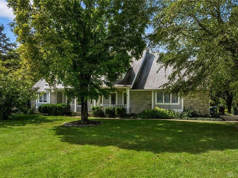 1161 Orchard Run Drive, Lebanon, OH 45036 Photo 3