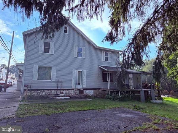 422 E MARKET STREET , WILLIAMSTOWN, PA 17098
