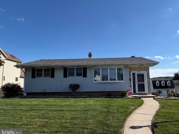 434 CEDAR AVENUE, HERSHEY, PA 17033