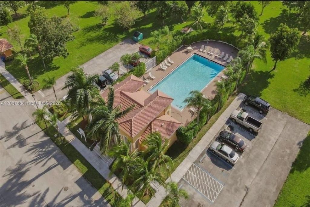 24705 SW 110th Pl, Homestead, FL 33032 Photo