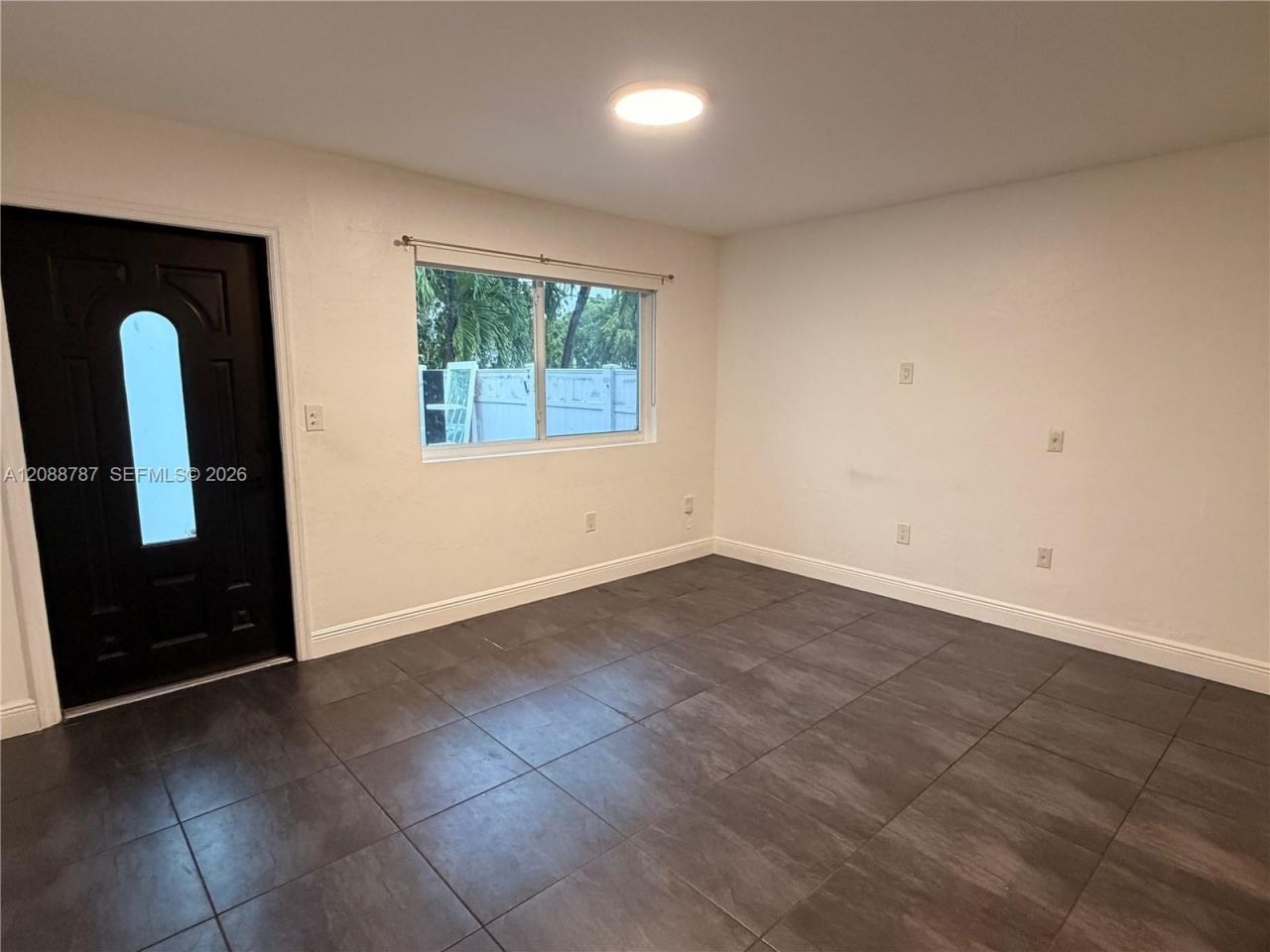 3040 NW 27th St, Unit 3042, Miami, FL 33142 Photo