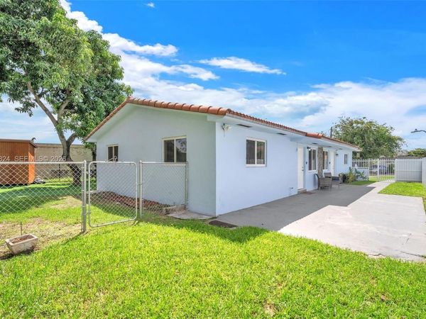 1255 NW 32nd Ct , Unit 1255, Miami, FL 33125