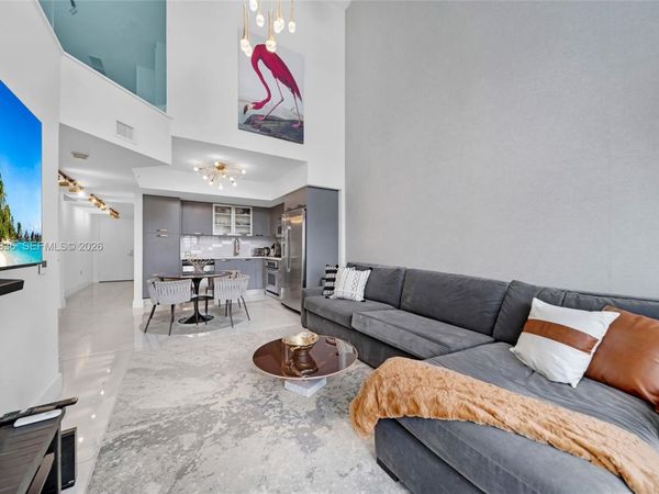 41 SE 5th St, Unit 1407, Miami, FL 33131