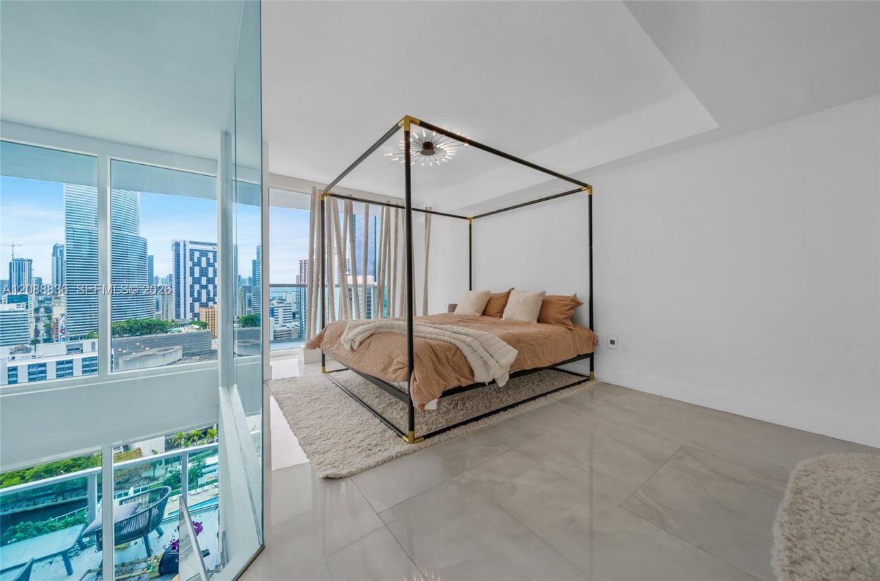 41 SE 5th St, Unit 1407, Miami, FL 33131 Photo