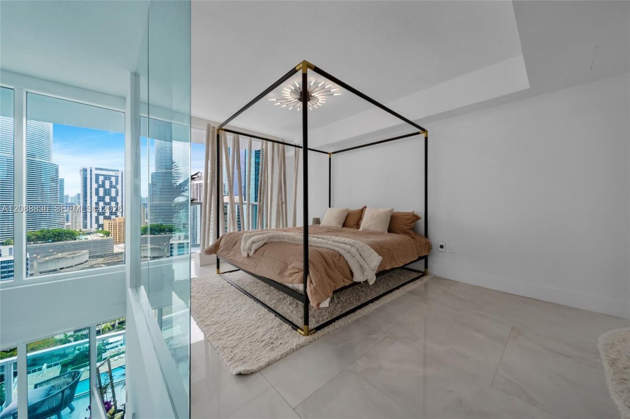 41 SE 5th St, Unit 1407, Miami, FL 33131 Photo