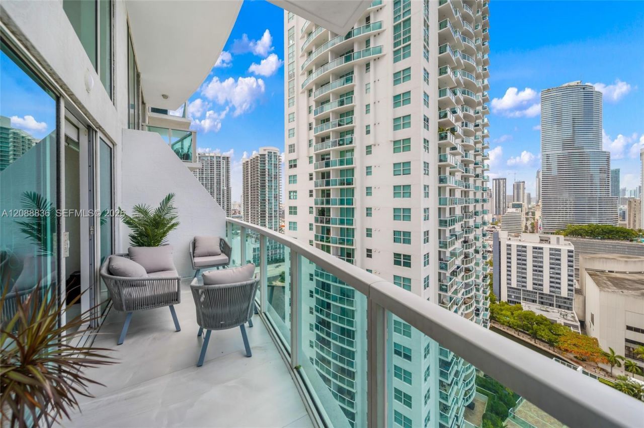 41 SE 5th St, Unit 1407, Miami, FL 33131 Photo
