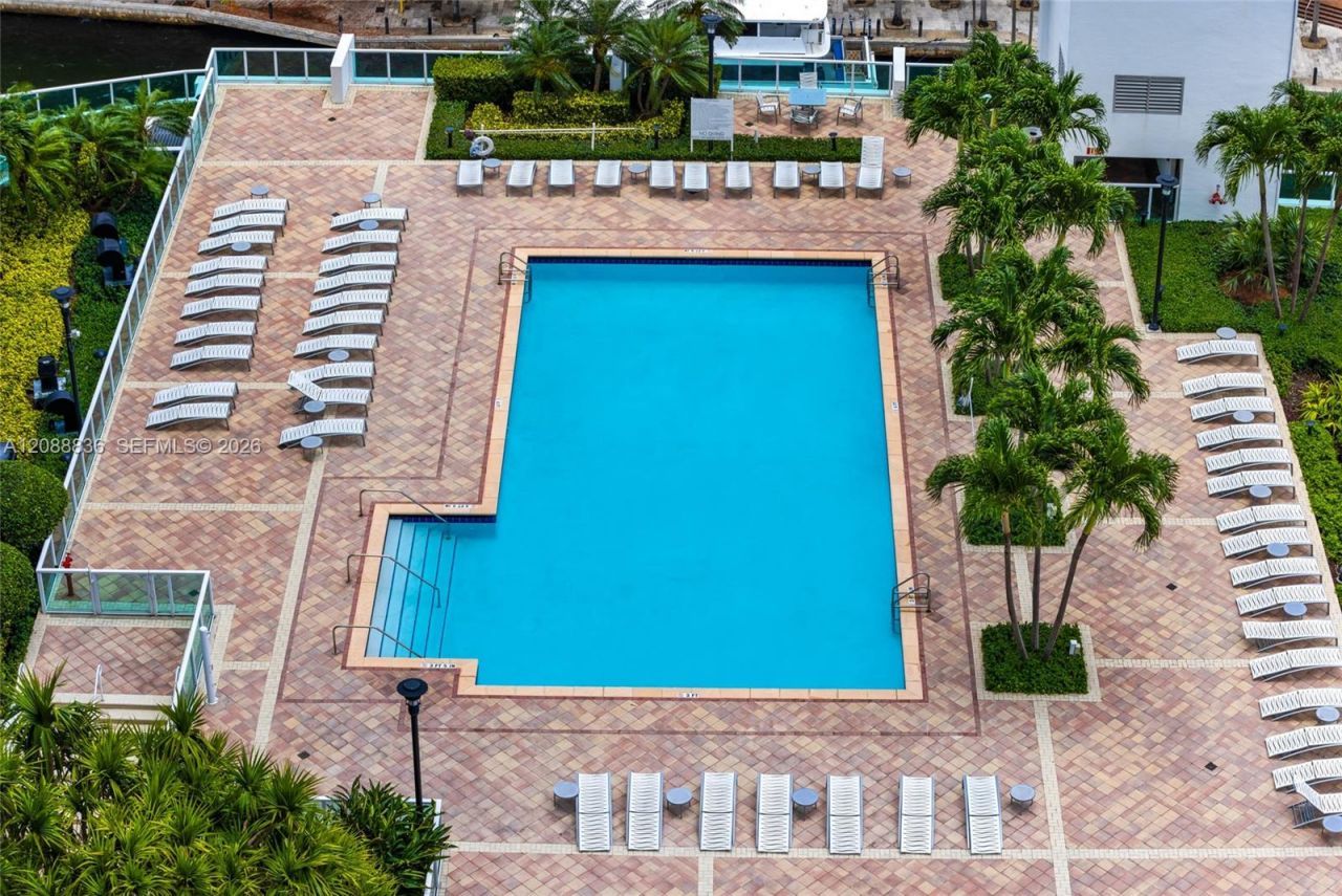 41 SE 5th St, Unit 1407, Miami, FL 33131 Photo