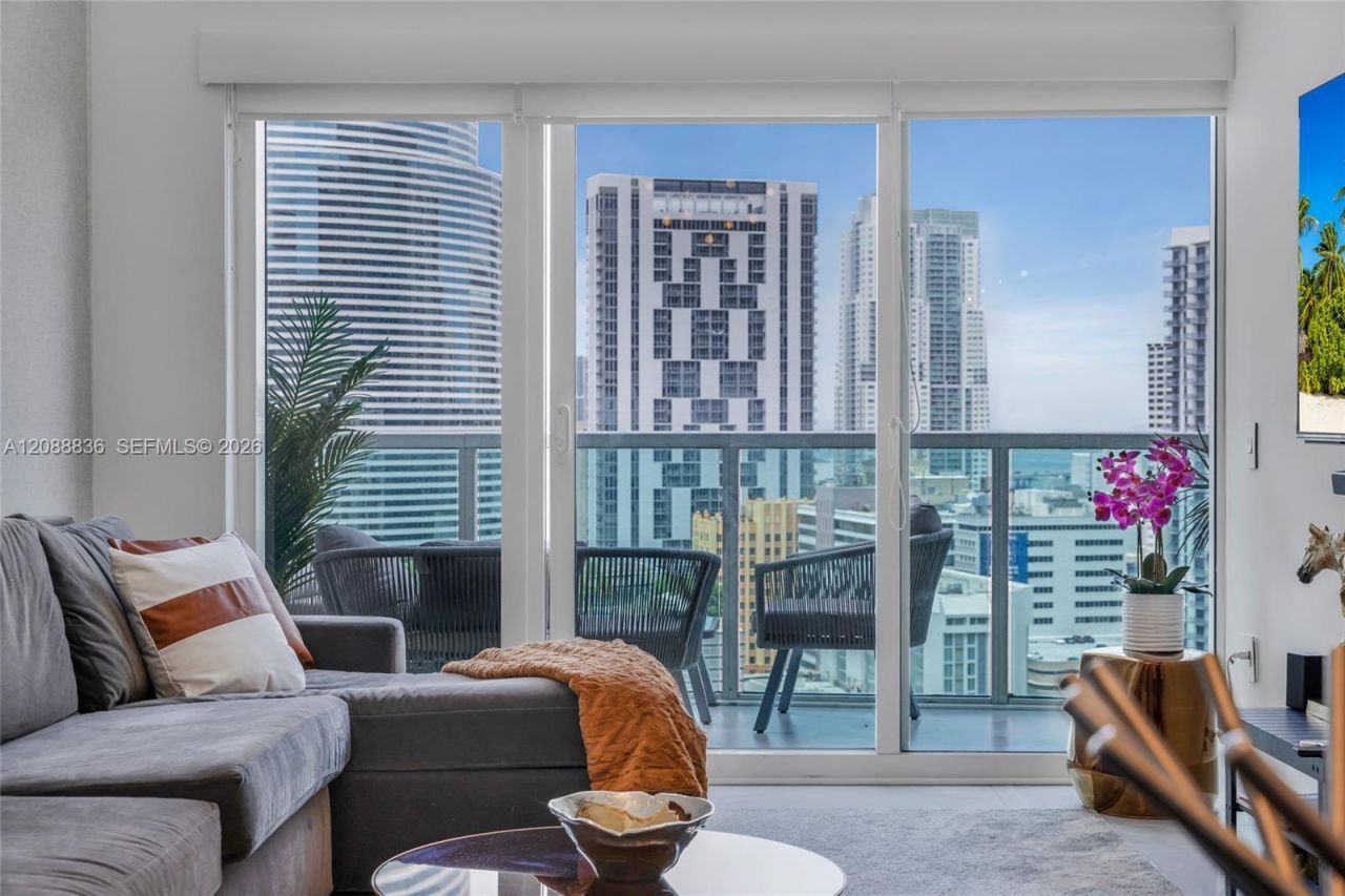 41 SE 5th St, Unit 1407, Miami, FL 33131 Photo