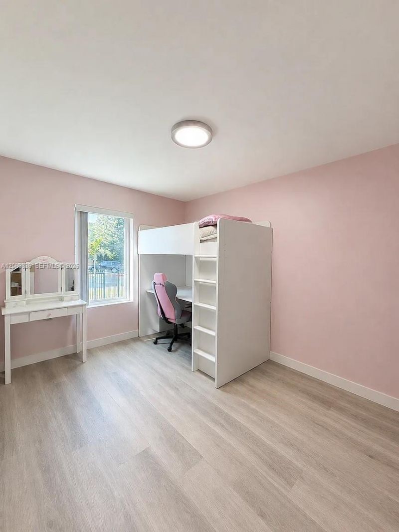8260 SW 27th Ter, Miami, FL 33155 Photo